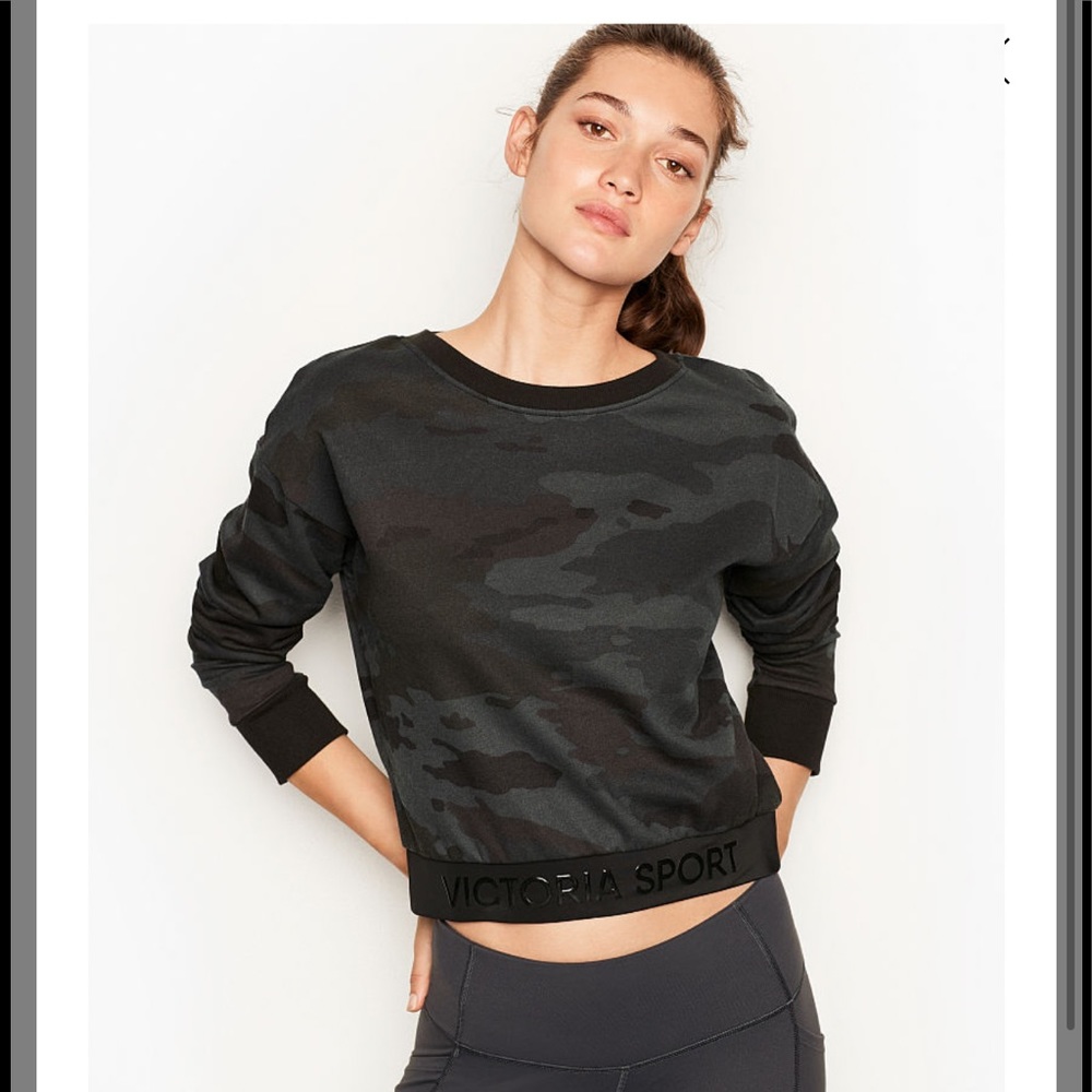 Victoria’s Secret Sport Logo Pullover